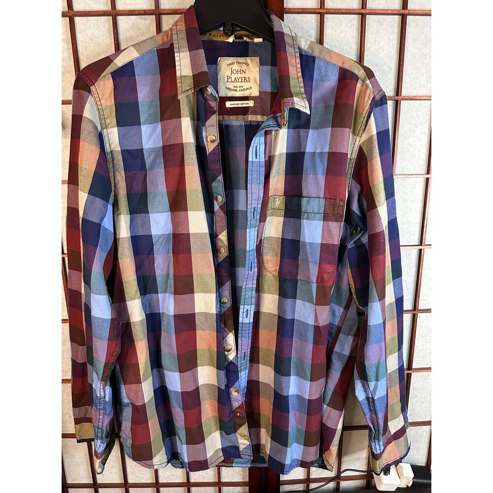 John Players Original long-sleeve, checkered cotton shirt. Size 44 cm US L